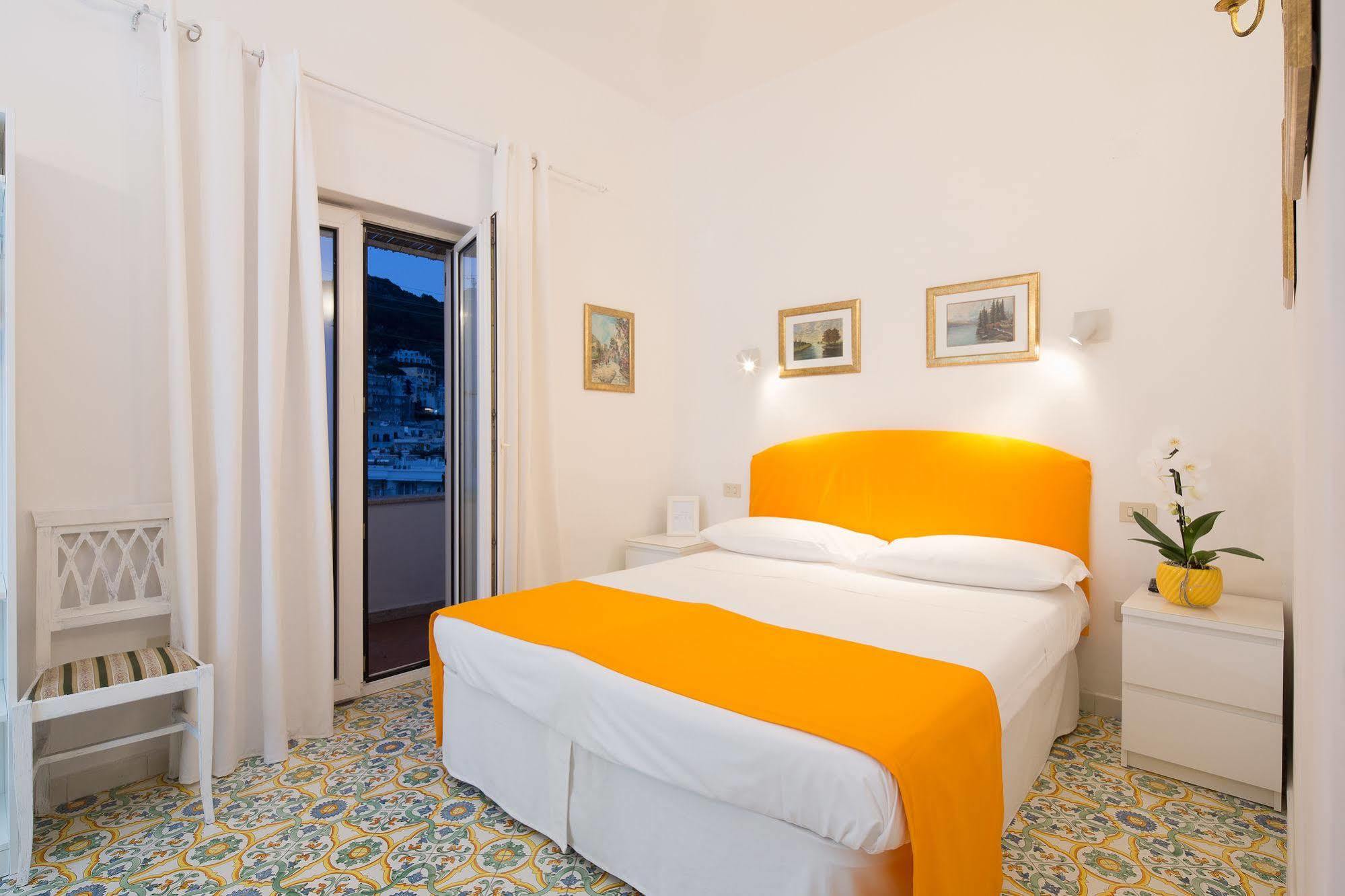 Marlin Guest House Capri Buitenkant foto
